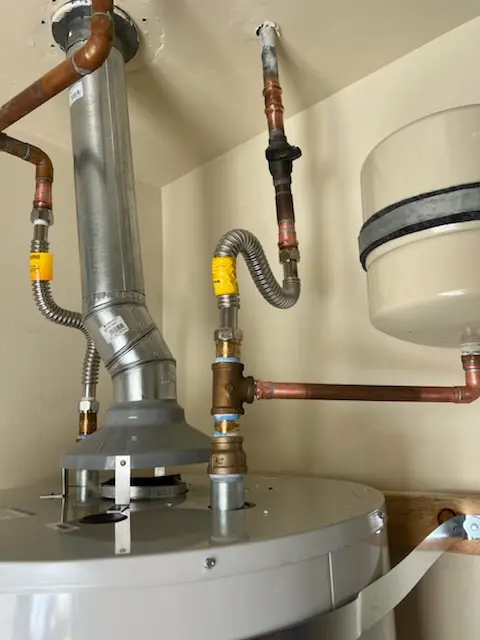 Water heater installation and plumbing repair in Roxanna